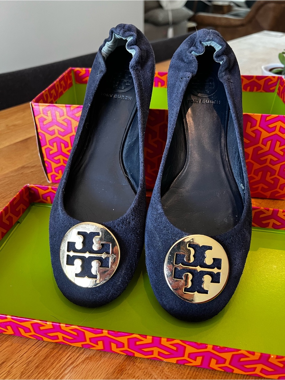 Tory Burch Navy Blue Suede Reva Ballet Flats Gold Medallion Size 8